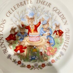 Royal Doulton Signed Bunnykins Dish.